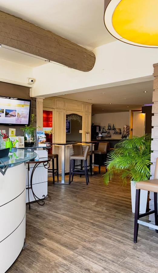 Logis Hotel & Restaurant L'Etape Bouc Bel Air - Gardanne Ngoại thất bức ảnh