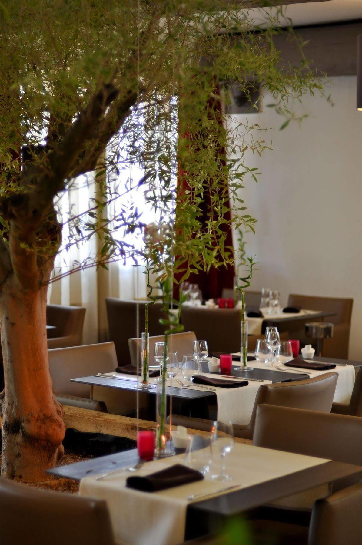 Logis Hotel & Restaurant L'Etape Bouc Bel Air - Gardanne Ngoại thất bức ảnh